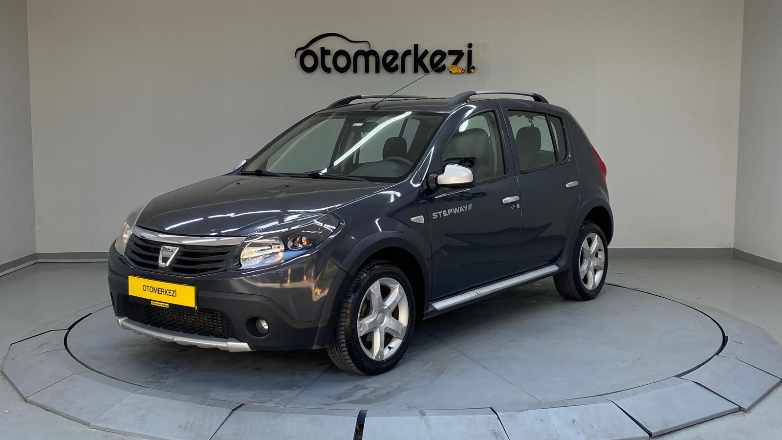 DACIA SANDERO 1